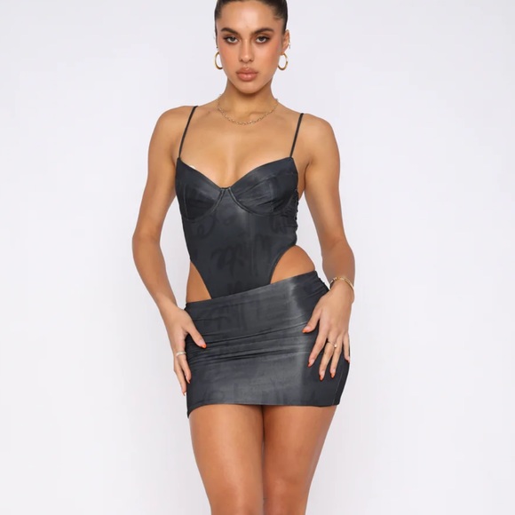 White Fox boutique Best Wishes Mini Skirt Charcoal Sketch NWT XS - Picture 5 of 8